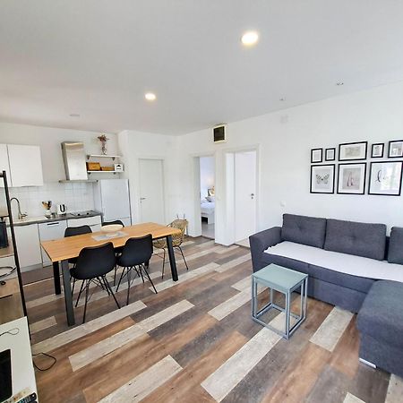 Apartments Ivanka Supetar Exterior photo